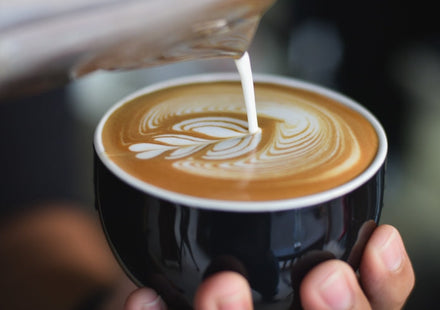 Quelle est la différence entre un flat white et un cappuccino ?