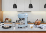 Smeg ECF02 - Pastelblauw met €60 cashback