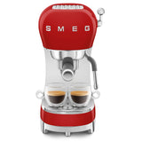 Smeg ECF02 - Rood met €60 cashback