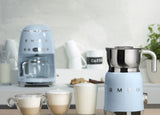 Smeg MFF11 Bleu pastel - mousseur à lait