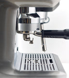 Sage Oracle Touch volautomaat koffiemachine close-up RVS